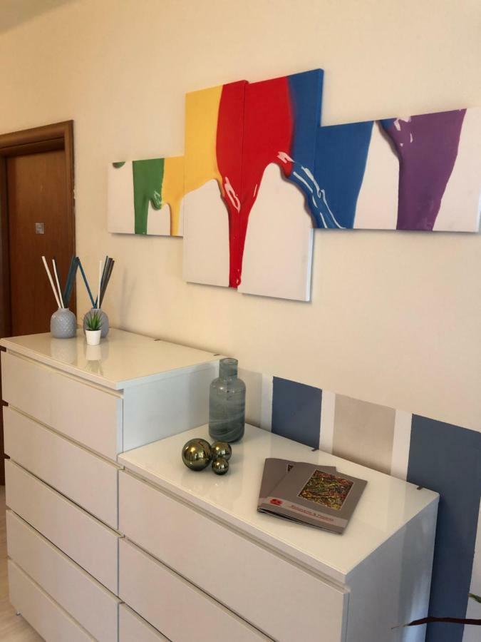 לאזיסה Irides Rooms A Un Passo Dai Parchi Divertimento מראה חיצוני תמונה