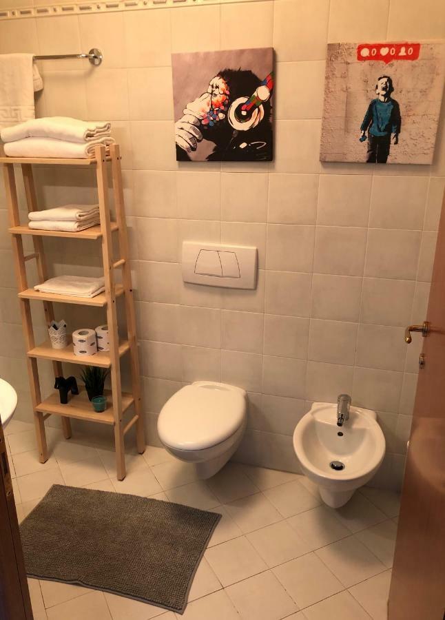 לאזיסה Irides Rooms A Un Passo Dai Parchi Divertimento מראה חיצוני תמונה